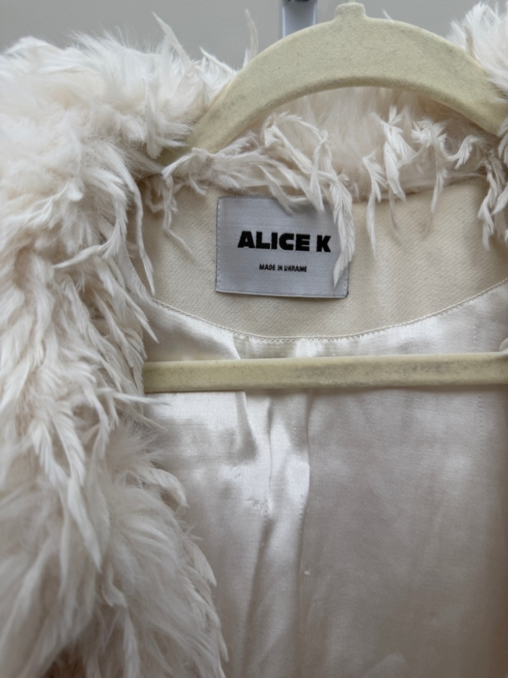 Alice K Cropped Fur Coat - Picture 4 of 7